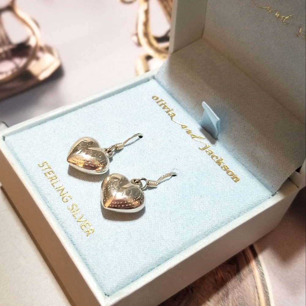 NEW IN BOX Olivia and Jackson Sterling Silver Etched Heart Earrings - Picture 4 of 7